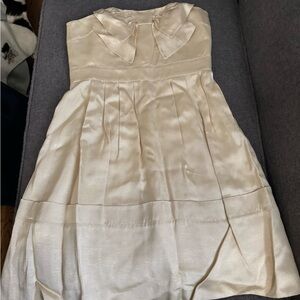 Chic Strapless Cream Dress